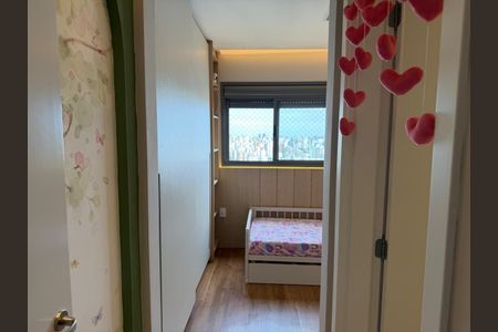 Apartamento à venda com 155m², 4 quartos e 3 vagas Apartamento à venda com 155m², 4 quartos e 3 vagasSuíte 2