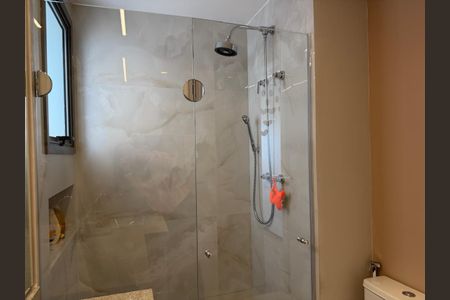 Apartamento à venda com 155m², 4 quartos e 3 vagas Apartamento à venda com 155m², 4 quartos e 3 vagasBanheiro da Suíte 2