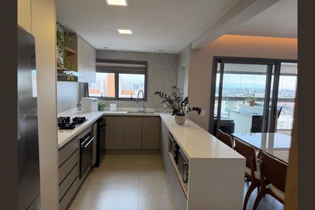 Apartamento à venda com 155m², 4 quartos e 3 vagas Apartamento à venda com 155m², 4 quartos e 3 vagasCozinha