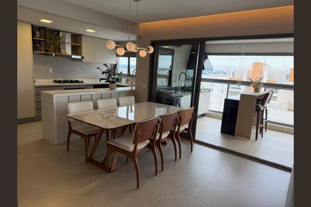 Apartamento à venda com 155m², 4 quartos e 3 vagas Apartamento à venda com 155m², 4 quartos e 3 vagasCozinha