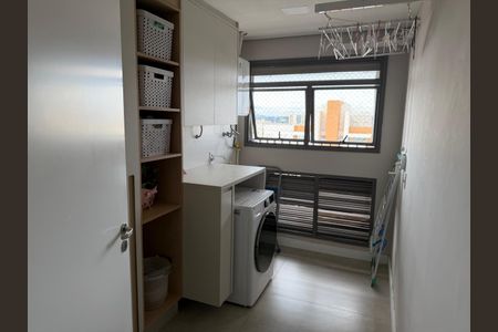Apartamento à venda com 155m², 4 quartos e 3 vagas Apartamento à venda com 155m², 4 quartos e 3 vagasÁrea de Serviço