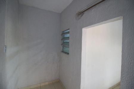 Casa para alugar com 50m², 1 quarto e sem vagaÁrea de Serviço