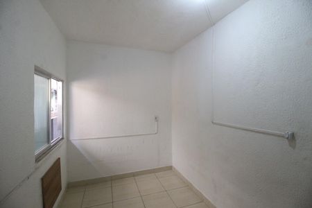 Quarto de casa para alugar com 1 quarto, 50m² em Jardim Iguaçu, Nova Iguaçu