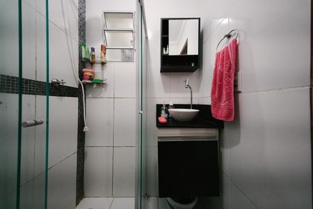 Apartamento à venda com 40m², 2 quartos e sem vaga Apartamento à venda com 40m², 2 quartos e sem vagaBanheiro
