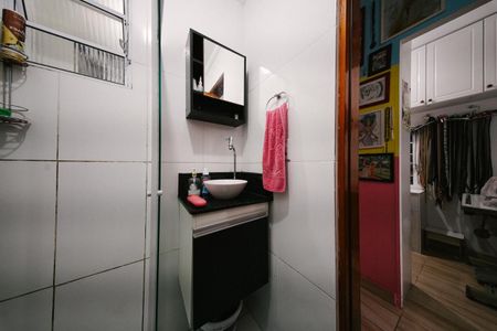 Apartamento à venda com 40m², 2 quartos e sem vaga Apartamento à venda com 40m², 2 quartos e sem vagaBanheiro