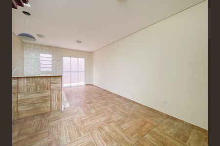 Casa à venda com 70m², 2 quartos e 1 vaga Casa à venda com 70m², 2 quartos e 1 vagaSala