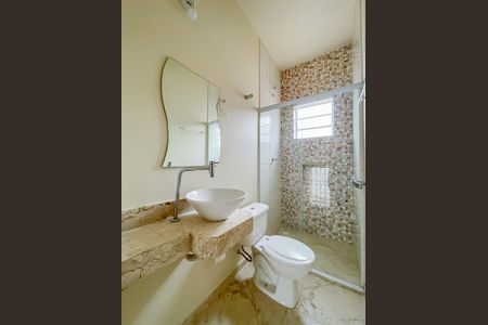 Casa à venda com 70m², 2 quartos e 1 vaga Casa à venda com 70m², 2 quartos e 1 vagaBanheiro