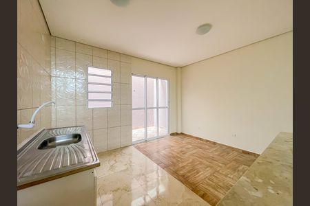 Casa à venda com 70m², 2 quartos e 1 vaga Casa à venda com 70m², 2 quartos e 1 vagaCozinha