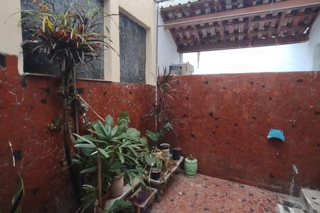 Casa para alugar com 93m², 2 quartos e 1 vaga Casa para alugar com 93m², 2 quartos e 1 vagaÁrea de Serviço