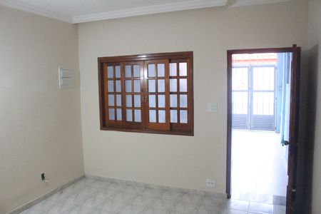 Casa para alugar com 93m², 2 quartos e 1 vagaSala