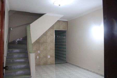 Sala de casa para alugar com 2 quartos, 93m² em Santo Antônio, São Caetano do Sul
