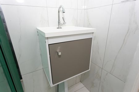 Apartamento para alugar com 47m², 2 quartos e 1 vaga Apartamento para alugar com 47m², 2 quartos e 1 vagaBanheiro