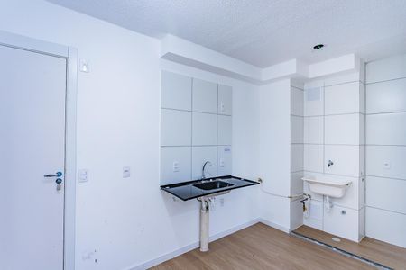 Apartamento para alugar com 35m², 2 quartos e sem vaga Apartamento para alugar com 35m², 2 quartos e sem vagaSala, cozinha e área de serviço