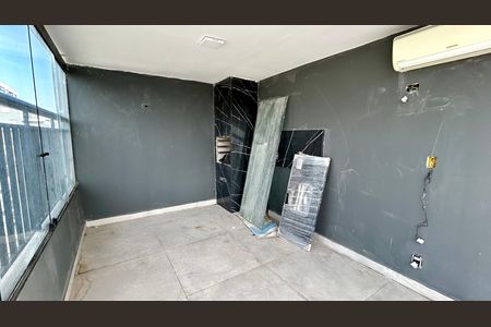 Apartamento à venda com 106m², 2 quartos e 1 vaga Apartamento à venda com 106m², 2 quartos e 1 vagaChurrasqueira