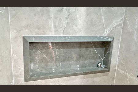 Apartamento à venda com 106m², 2 quartos e 1 vaga Apartamento à venda com 106m², 2 quartos e 1 vagaBanheiro