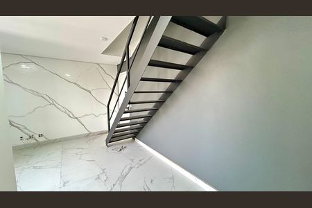 Apartamento à venda com 106m², 2 quartos e 1 vaga Apartamento à venda com 106m², 2 quartos e 1 vagaSala