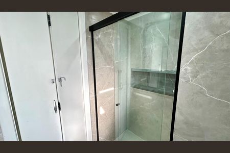 Apartamento à venda com 106m², 2 quartos e 1 vaga Apartamento à venda com 106m², 2 quartos e 1 vagaBanheiro