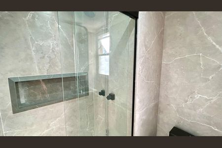 Apartamento à venda com 106m², 2 quartos e 1 vaga Apartamento à venda com 106m², 2 quartos e 1 vagaBanheiro