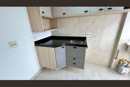 Apartamento à venda com 106m², 2 quartos e 1 vaga Apartamento à venda com 106m², 2 quartos e 1 vagaCozinha