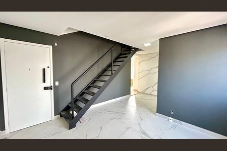 Apartamento à venda com 106m², 2 quartos e 1 vaga Apartamento à venda com 106m², 2 quartos e 1 vagaSala