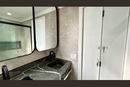 Apartamento à venda com 106m², 2 quartos e 1 vaga Apartamento à venda com 106m², 2 quartos e 1 vagaBanheiro