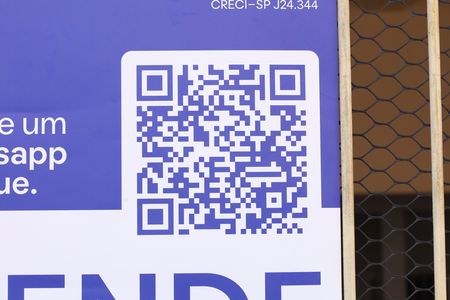 Casa à venda com 180m², 5 quartos e 2 vagasPlaca instalada no portão do imóvel - Código da placa: WYNY-1464