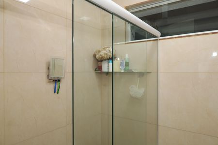 Casa à venda com 180m², 5 quartos e 2 vagasBanheiro 