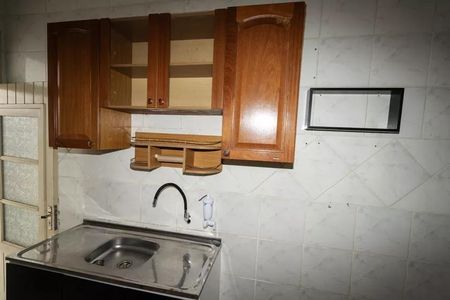 Cozinha de apartamento à venda com 3 quartos, 105m² em Santa Cecília, Porto Alegre