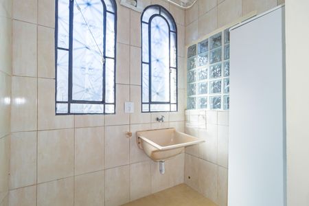 Casa para alugar com 70m², 2 quartos e 1 vaga Casa para alugar com 70m², 2 quartos e 1 vagaÁrea de Serviço