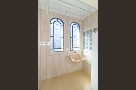Casa para alugar com 70m², 2 quartos e 1 vaga Casa para alugar com 70m², 2 quartos e 1 vagaÁrea de Serviço