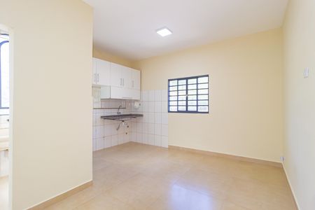 Sala de casa para alugar com 2 quartos, 70m² em Vila Oratorio, São Paulo