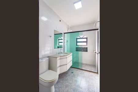 Casa para alugar com 70m², 2 quartos e 1 vaga Casa para alugar com 70m², 2 quartos e 1 vagaBanheiro