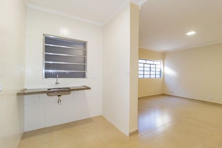 Casa para alugar com 70m², 1 quarto e 1 vaga Casa para alugar com 70m², 1 quarto e 1 vagaCozinha
