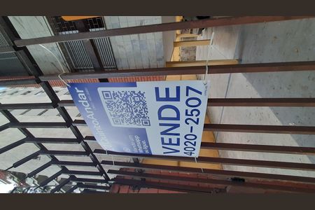 Apartamento à venda com 141m², 3 quartos e 1 vaga Apartamento à venda com 141m², 3 quartos e 1 vagaPlaca instalada
