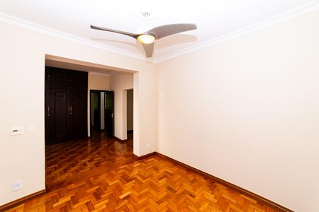 Apartamento à venda com 141m², 3 quartos e 1 vaga Apartamento à venda com 141m², 3 quartos e 1 vagaSuíte
