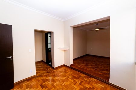 Apartamento à venda com 141m², 3 quartos e 1 vaga Apartamento à venda com 141m², 3 quartos e 1 vagaSuíte