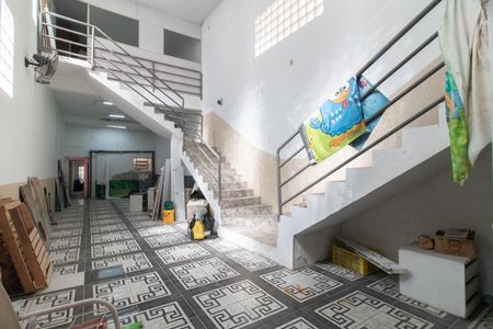 Casa para alugar com 290m², 2 quartos e 1 vagaÁrea comum - Salão de festas
