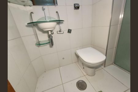 Apartamento para alugar com 56m², 2 quartos e 1 vaga Apartamento para alugar com 56m², 2 quartos e 1 vagaBanheiro