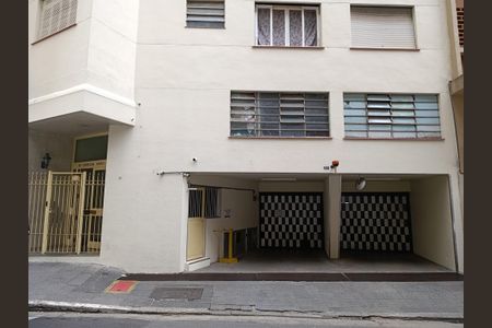 Apartamento para alugar com 56m², 2 quartos e 1 vaga Apartamento para alugar com 56m², 2 quartos e 1 vagaFachada