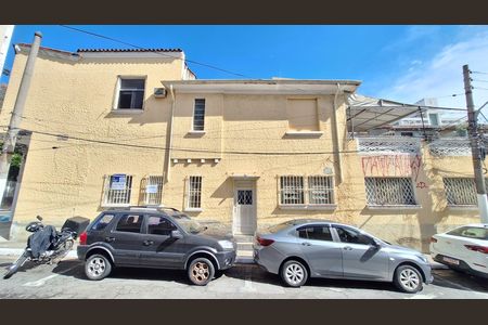 Casa para alugar com 120m², 2 quartos e 1 vaga Casa para alugar com 120m², 2 quartos e 1 vagaFachada e Placa VDLZ-157