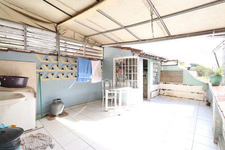 Casa para alugar com 120m², 2 quartos e 1 vagaÁrea de Serviço