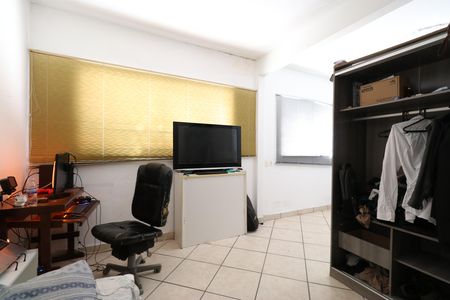 Casa para alugar com 120m², 2 quartos e 1 vagaQuarto 