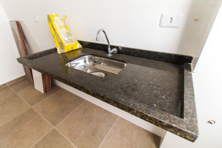 Apartamento à venda com 42m², 2 quartos e 1 vaga Apartamento à venda com 42m², 2 quartos e 1 vagaCozinha e Área de Serviço