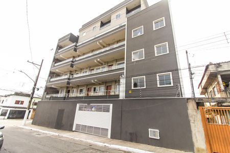 Apartamento à venda com 42m², 2 quartos e 1 vaga Apartamento à venda com 42m², 2 quartos e 1 vagaFachada + Placa janela
