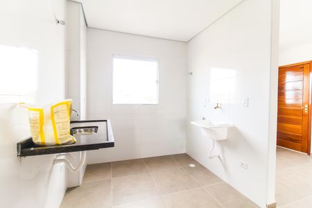 Apartamento à venda com 42m², 2 quartos e 1 vaga Apartamento à venda com 42m², 2 quartos e 1 vagaCozinha e Área de Serviço