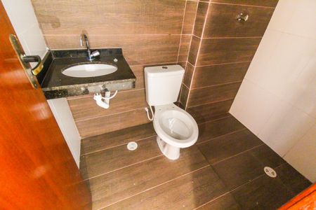 Apartamento à venda com 42m², 2 quartos e 1 vaga Apartamento à venda com 42m², 2 quartos e 1 vagaBanheiro