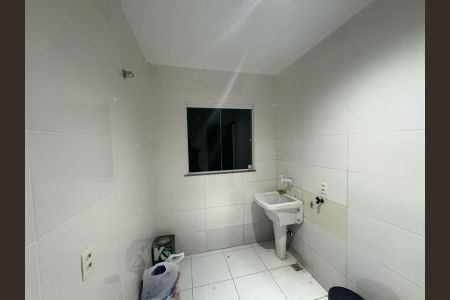 Casa de condomínio para alugar com 180m², 3 quartos e 1 vaga Casa de condomínio para alugar com 180m², 3 quartos e 1 vagaBanheiro