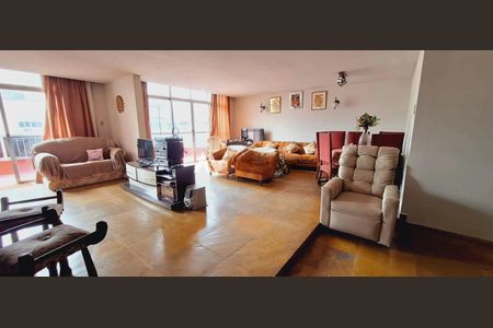 Apartamento à venda com 231m², 4 quartos e 2 vagas