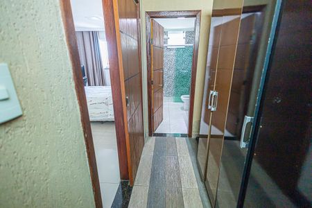 closet de casa para alugar com 5 quartos, 800m² em Parque São Pedro, Belo Horizonte