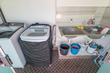 Casa à venda com 800m², 5 quartos e 8 vagasarea de serviço
